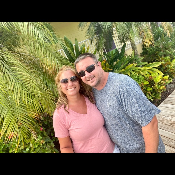 Meet your Posher, Michelle - Picture 1 of 1